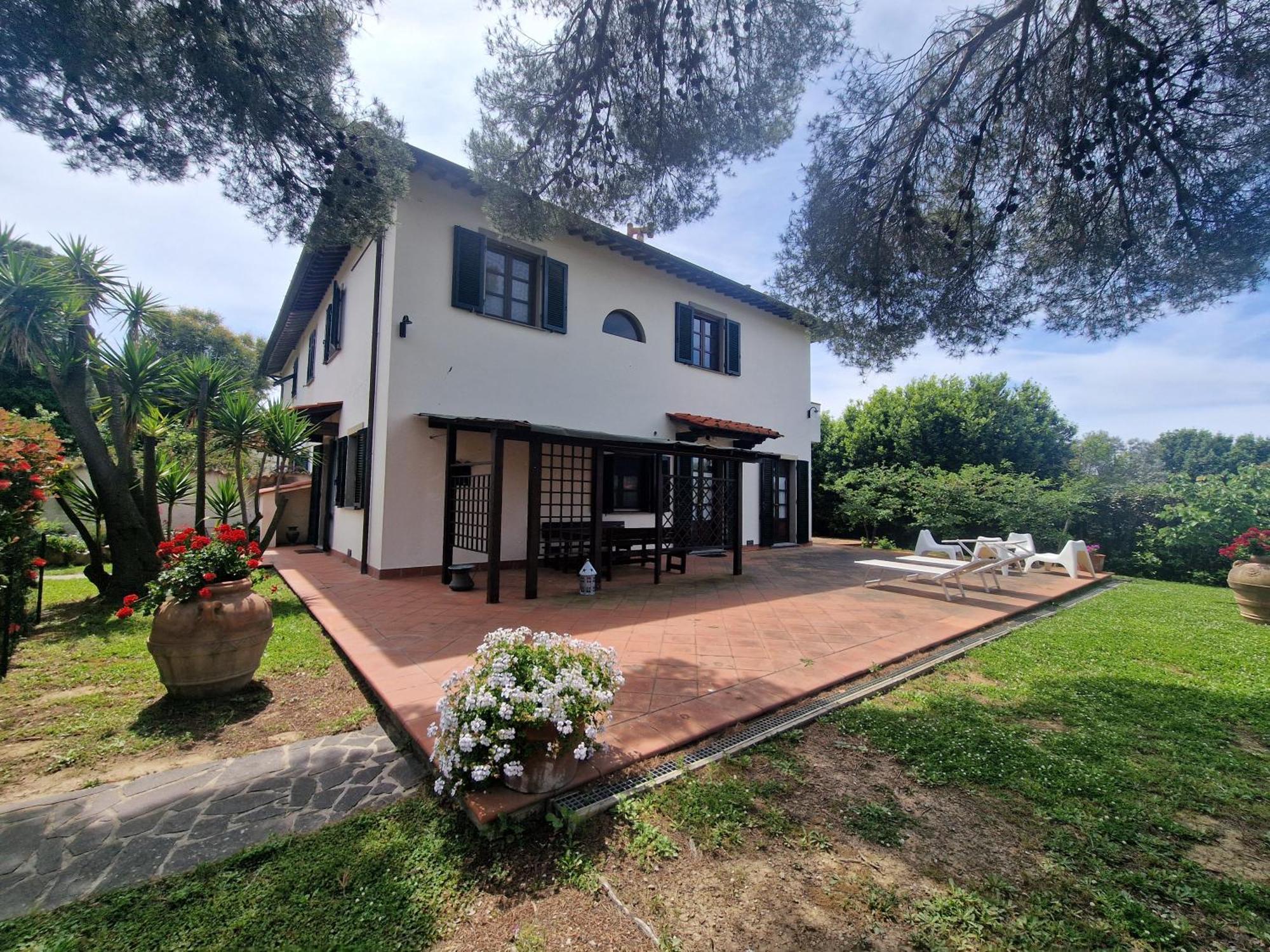 Apartamento Campo Al Lupo Livorno Exterior foto